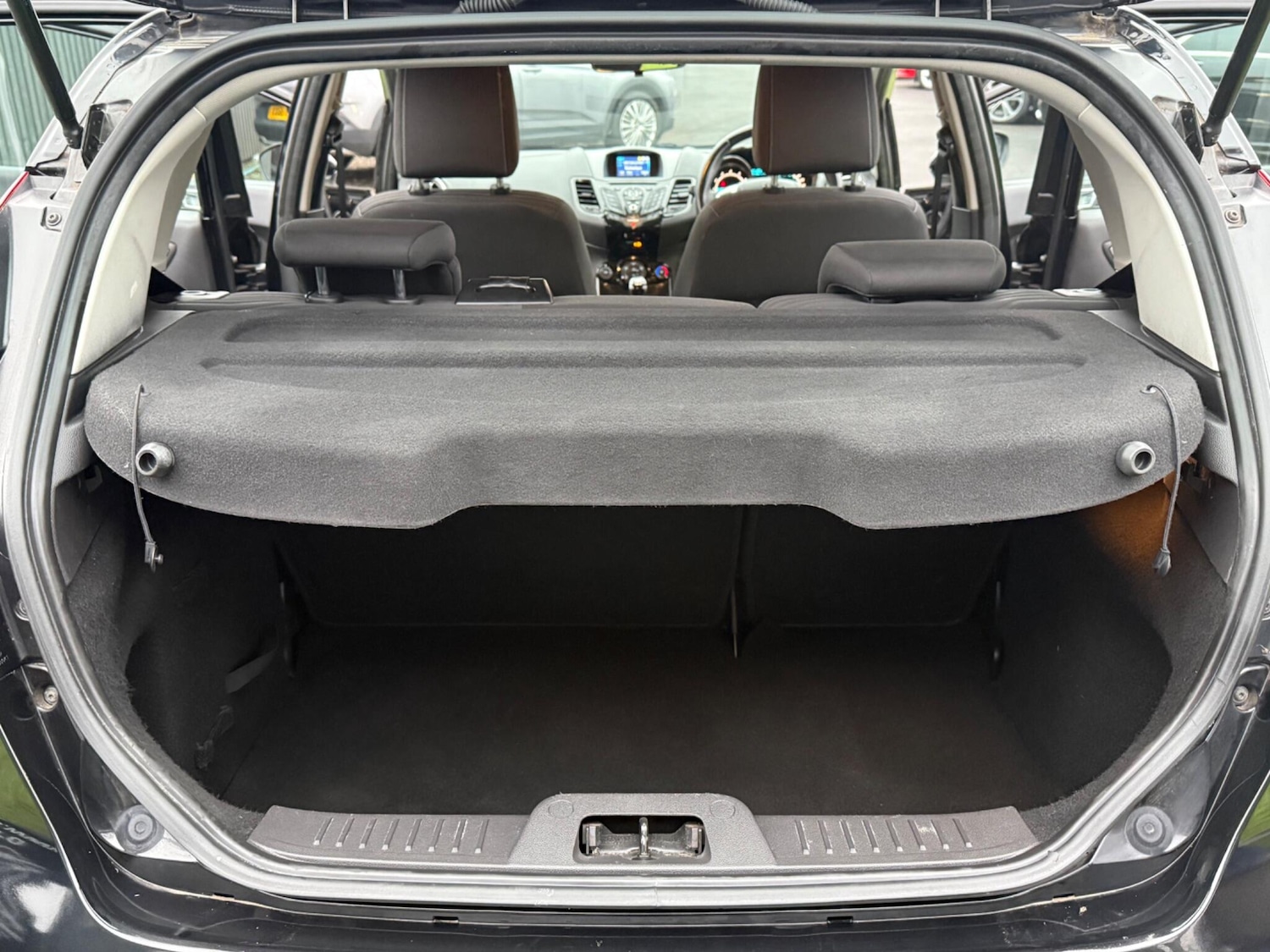 Used Ford Fiesta 2017 for sale - 77040317: Photo 40