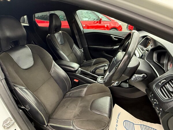 Used Volvo V40 2015 for sale - 76239612: Photo 23