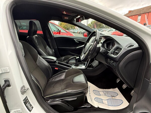 Used Volvo V40 2015 for sale - 76239612: Photo 25