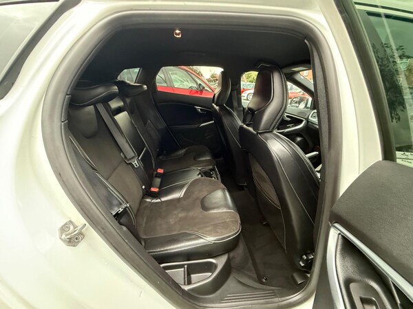 Used Volvo V40 2015 for sale - 76239612: Photo 26