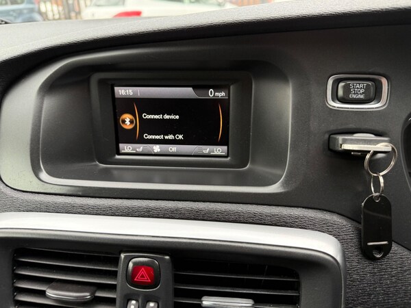 Used Volvo V40 2015 for sale - 76239612: Photo 40