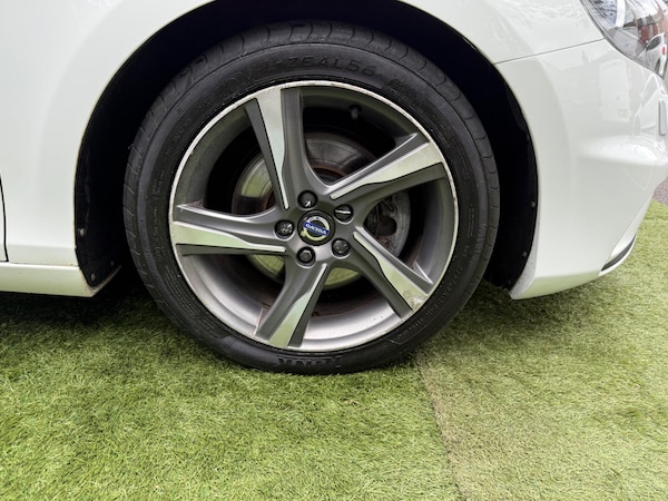 Used Volvo V40 2015 for sale - 76239612: Photo 54