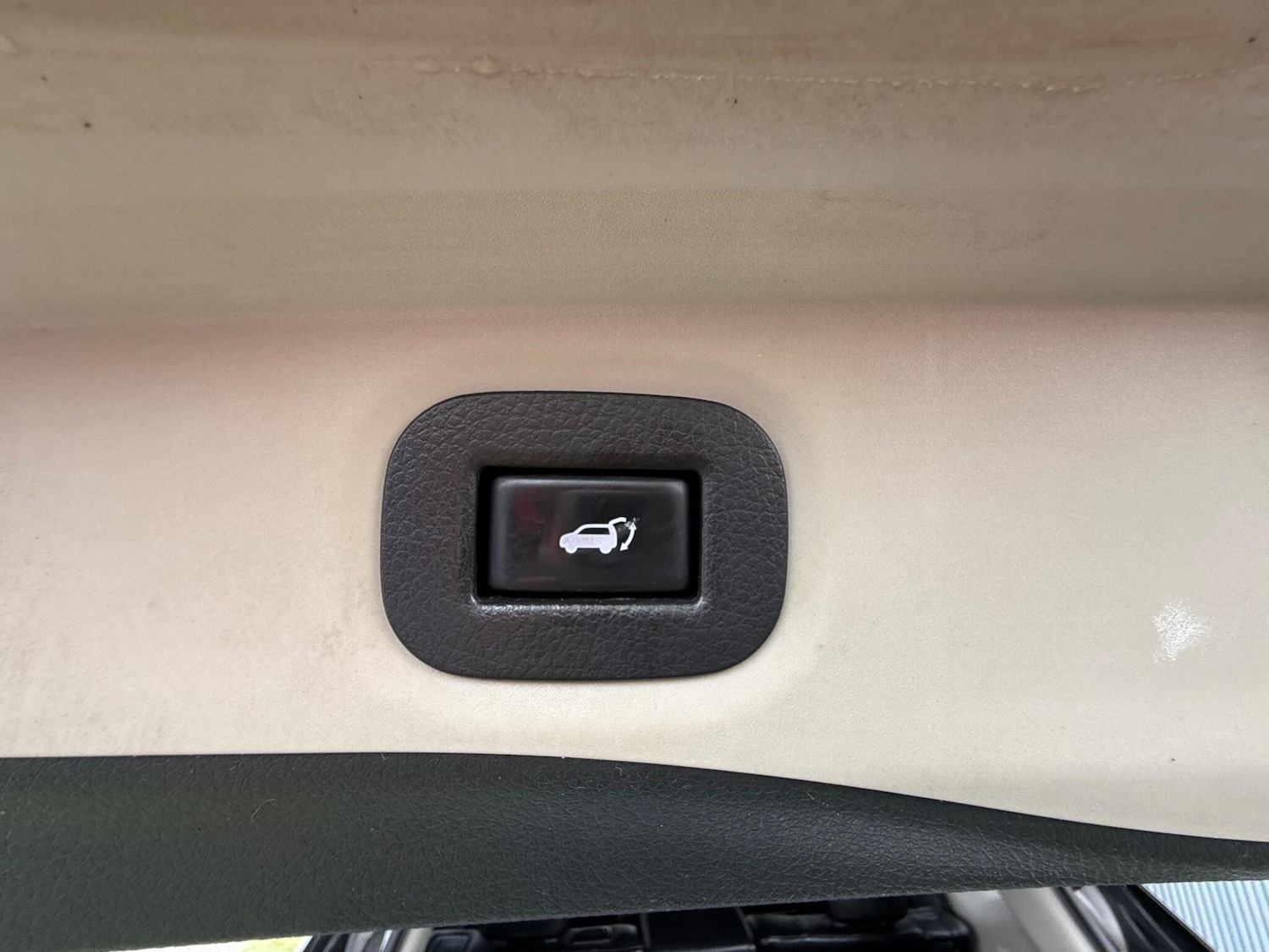 Vehicle 33
