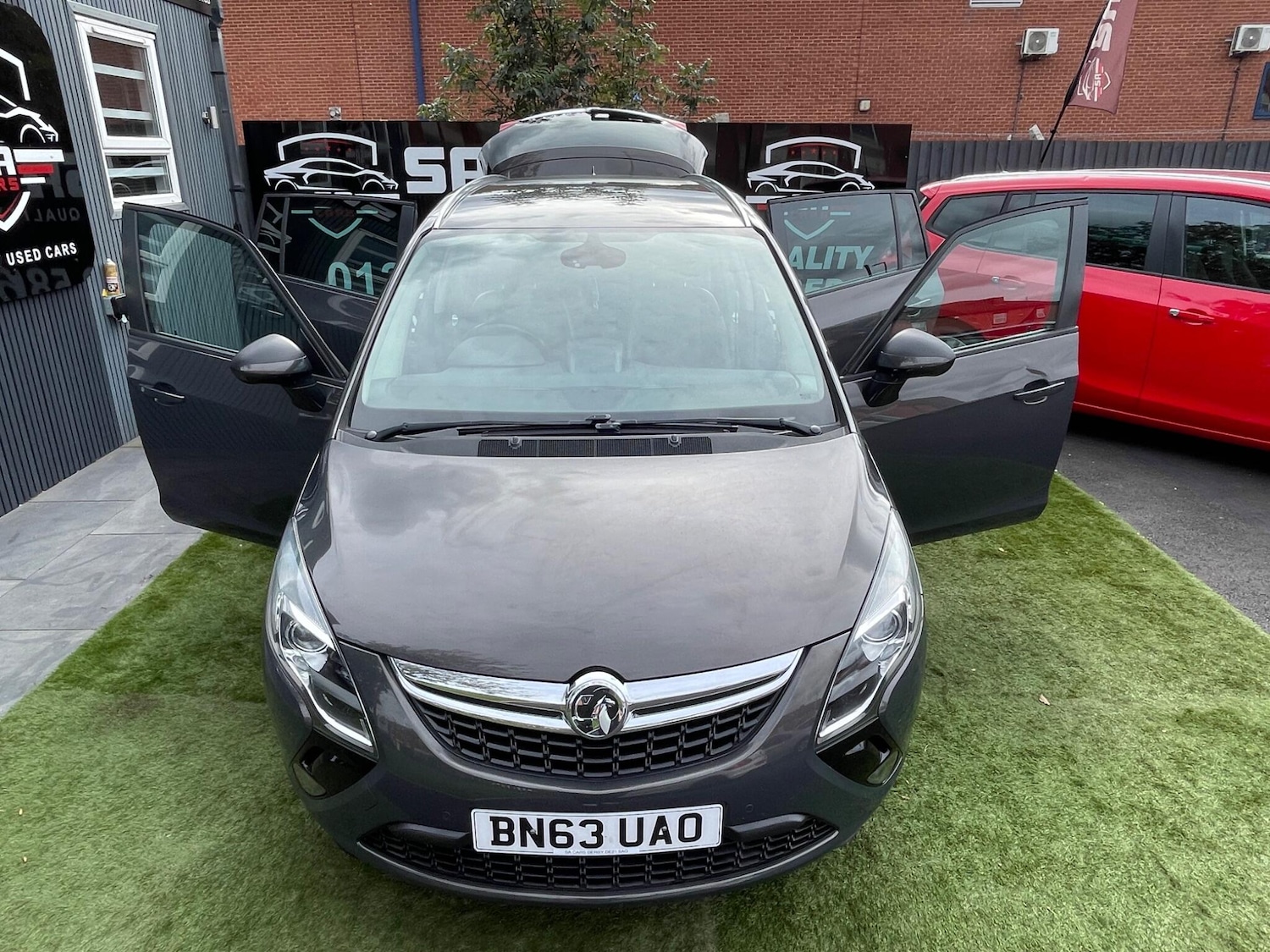 Used Vauxhall Zafira Tourer 2013 for sale - 76084226: Photo 18