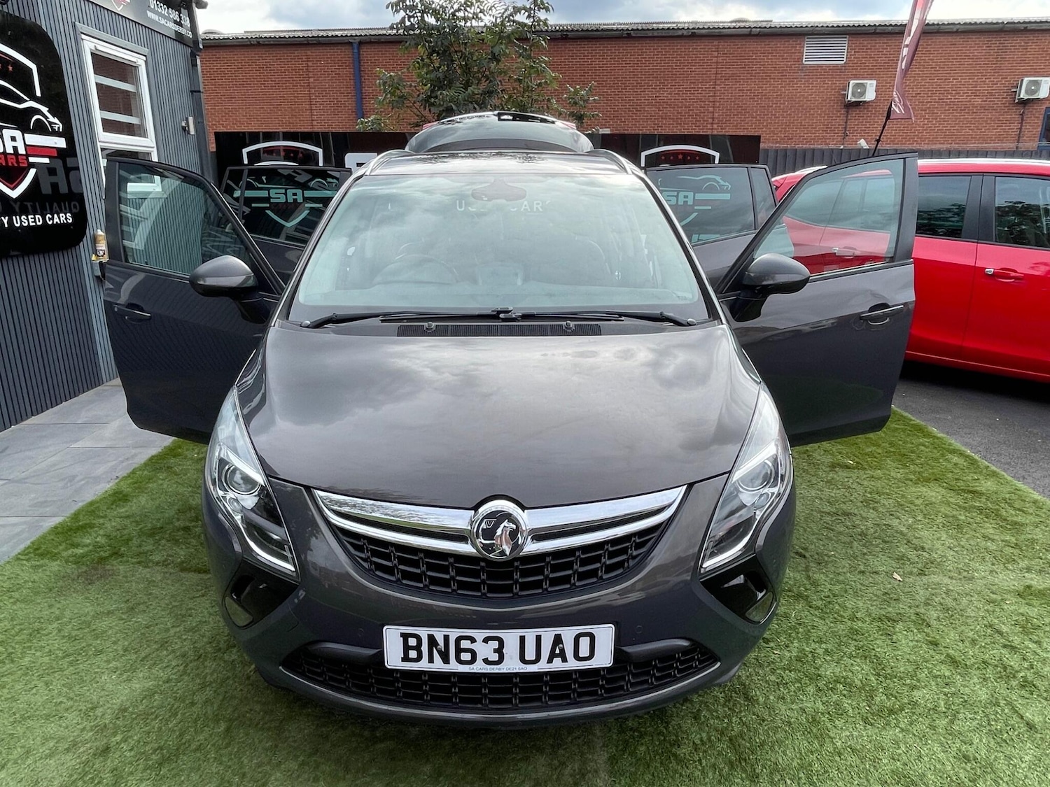Used Vauxhall Zafira Tourer 2013 for sale - 76084226: Photo 19