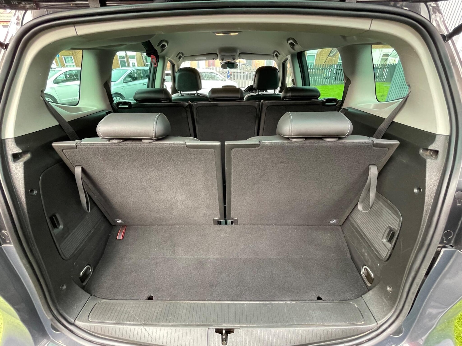 Used Vauxhall Zafira Tourer 2013 for sale - 76084226: Photo 27