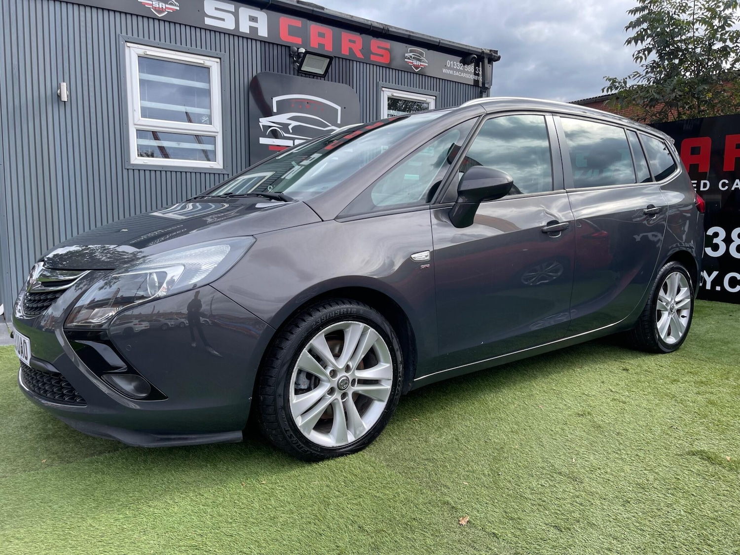 Used Vauxhall Zafira Tourer 2013 for sale - 76084226: Photo 8