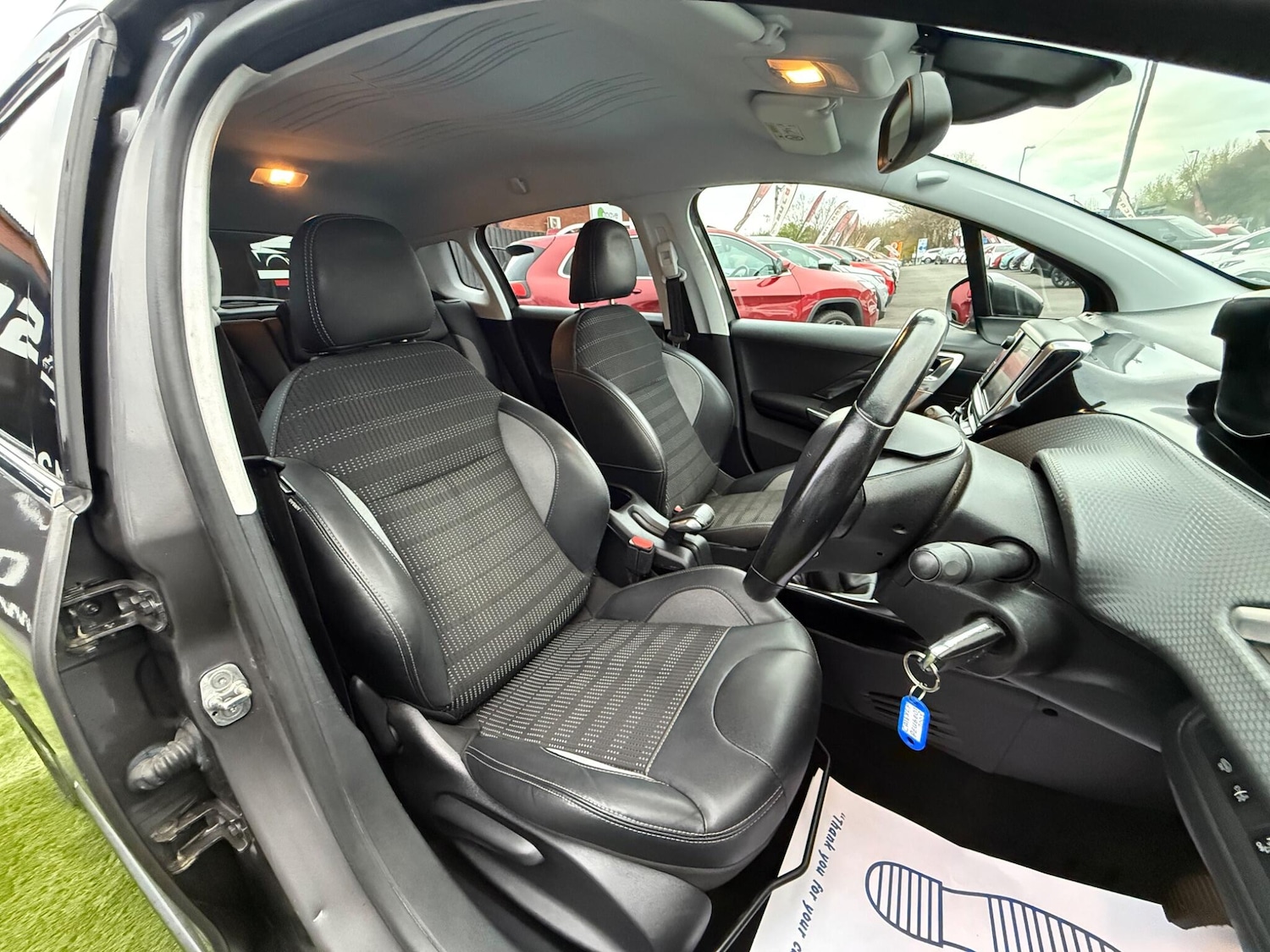 Used Peugeot 2008 2016 for sale - 76703600: Photo 21