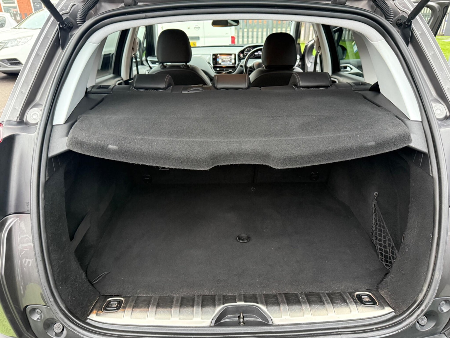 Used Peugeot 2008 2016 for sale - 76703600: Photo 26