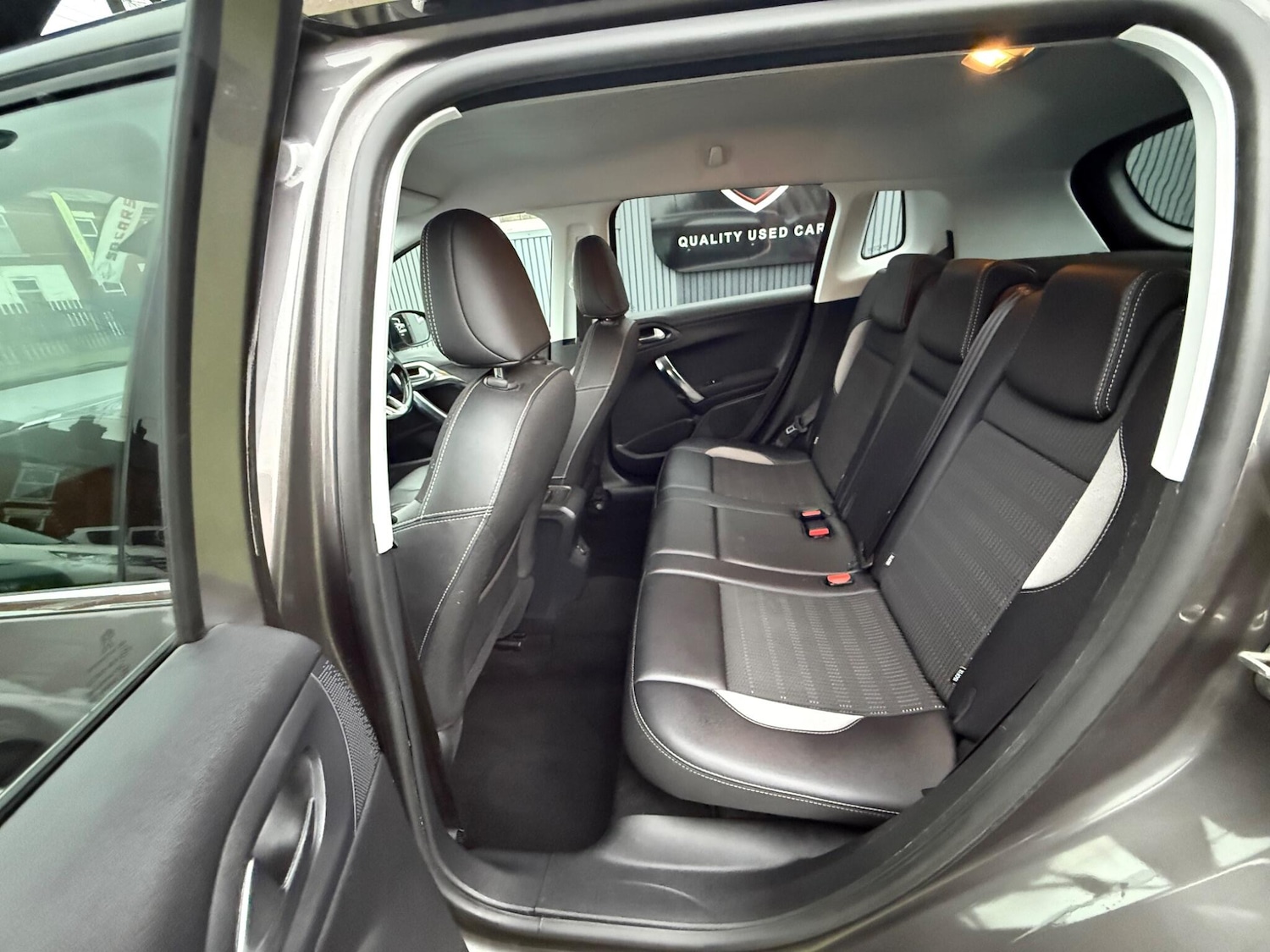 Used Peugeot 2008 2016 for sale - 76703600: Photo 27