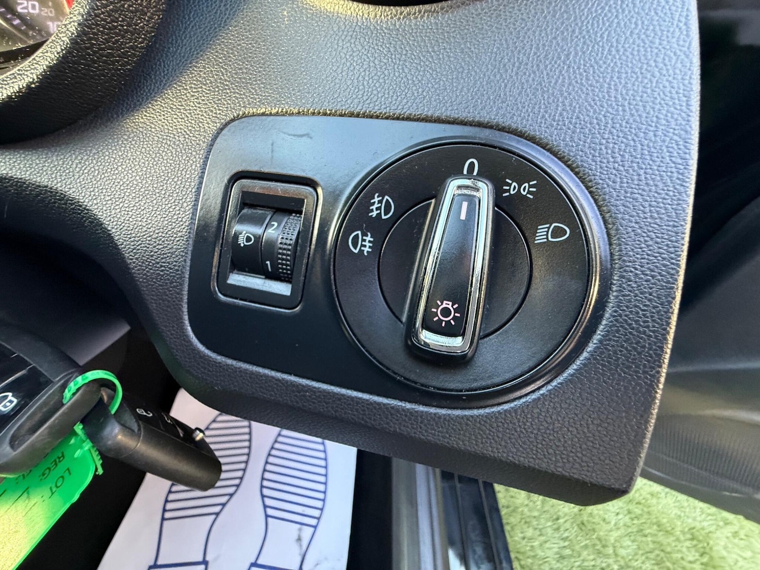 Vehicle 28