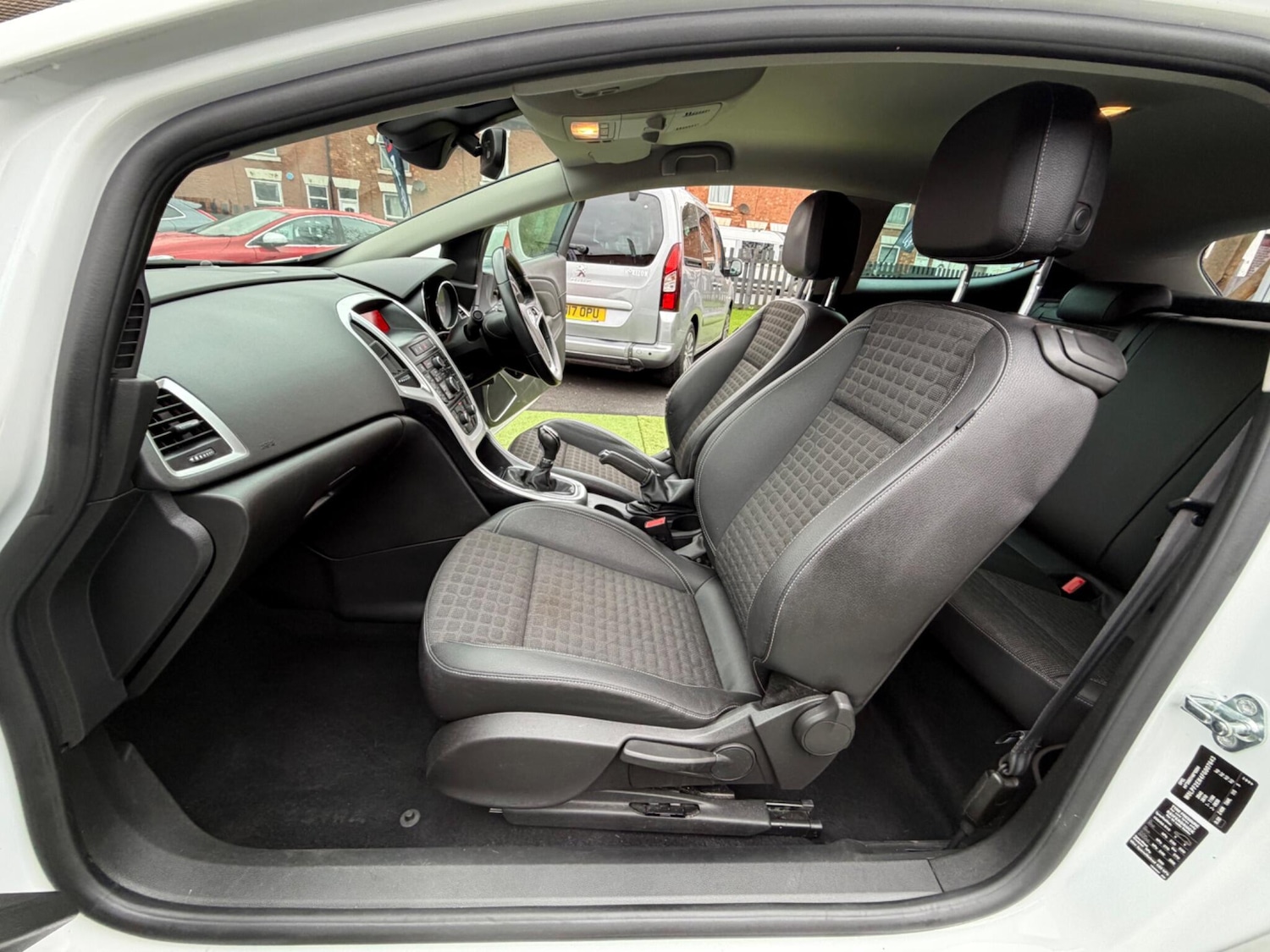 Used Vauxhall Astra GTC 2014 for sale - 77695326: Photo 28