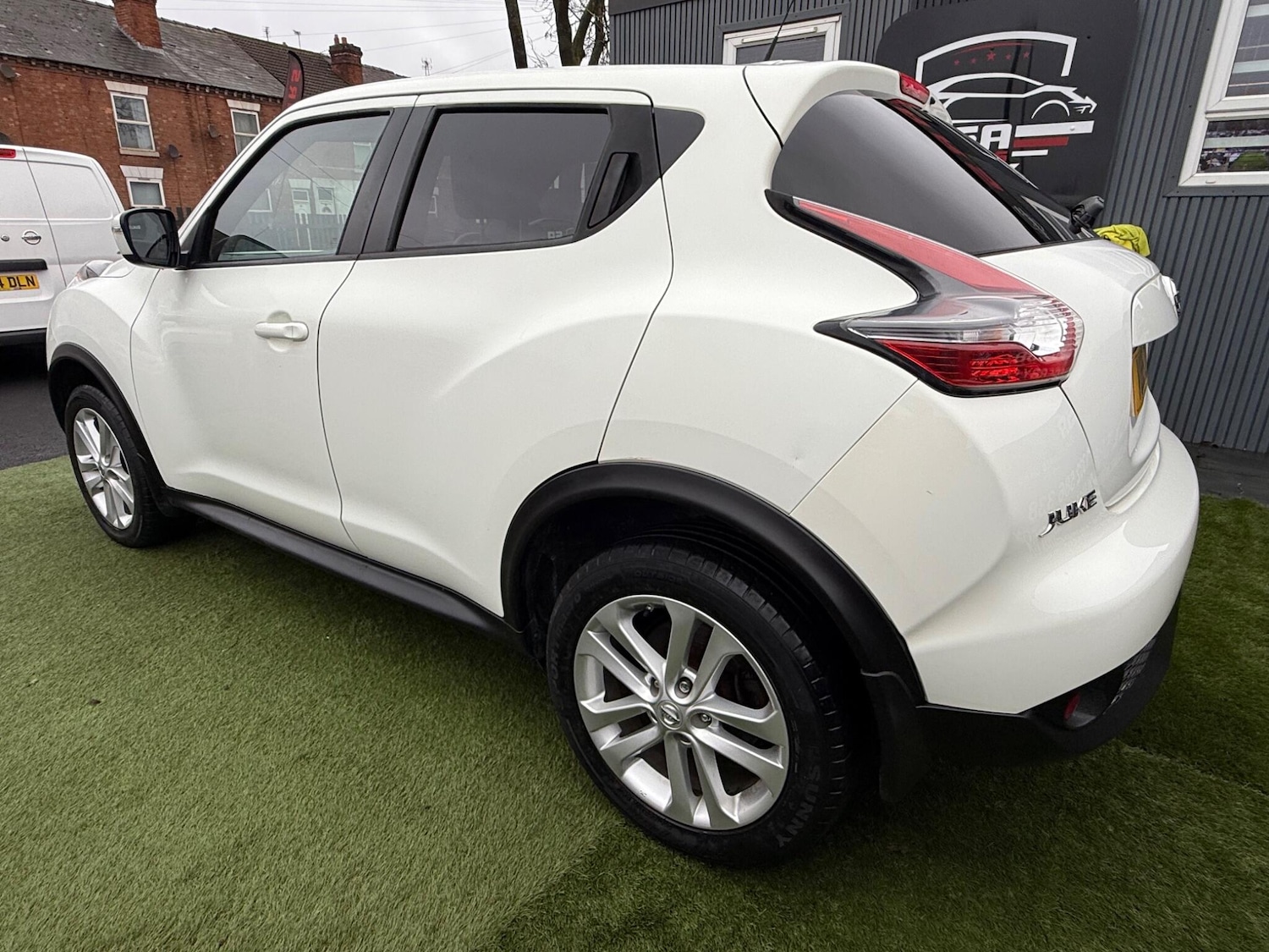 Used Nissan Juke 2015 for sale - 76703607: Photo 16