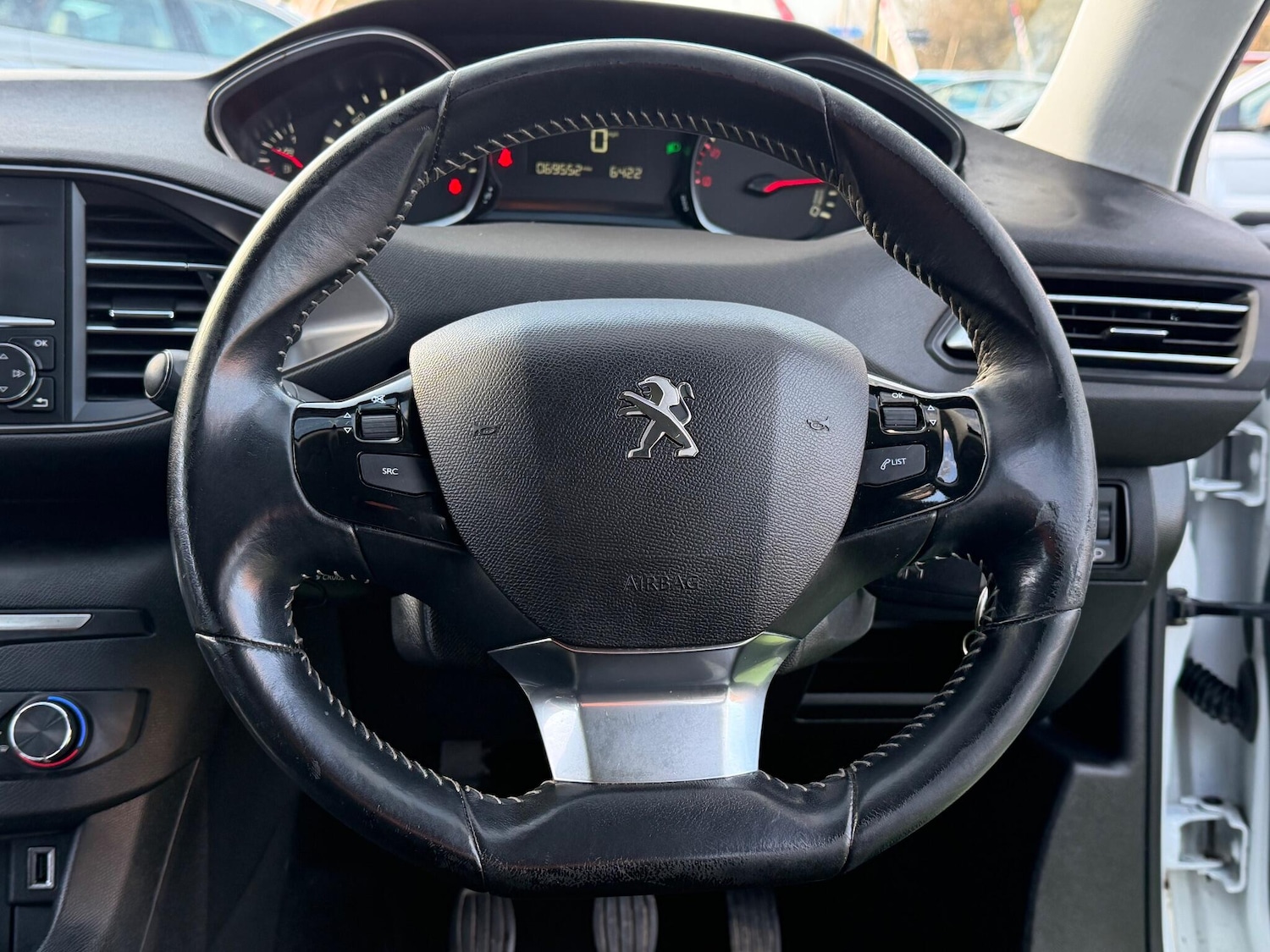 Used Peugeot 308 2019 for sale - 77132084: Photo 18