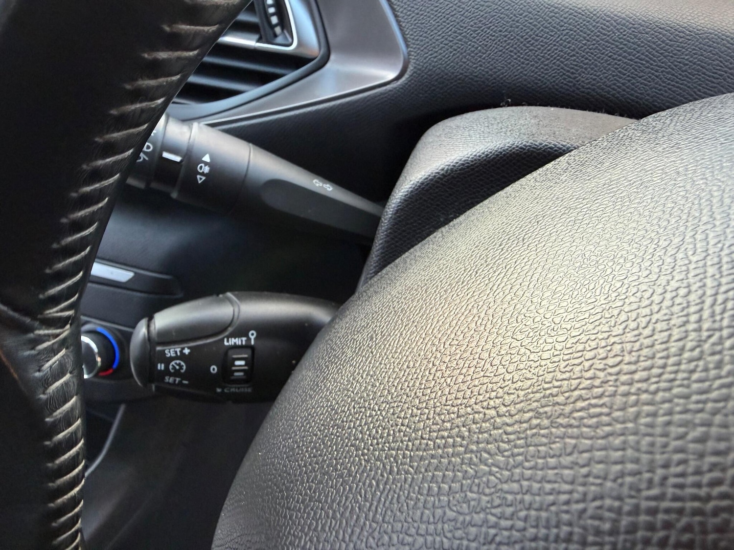 Used Peugeot 308 2019 for sale - 77132084: Photo 22