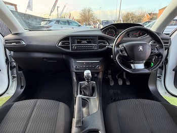 Used Peugeot 308 2019 for sale - 77132084: Photo