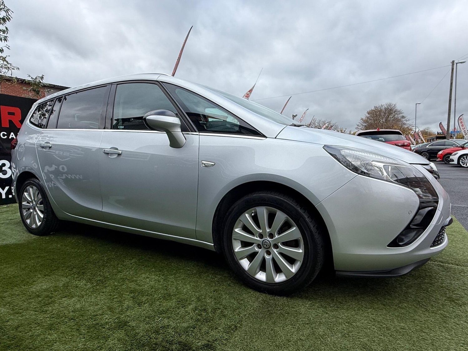 Used Vauxhall Zafira 2016 for sale - 76457357: Photo 10