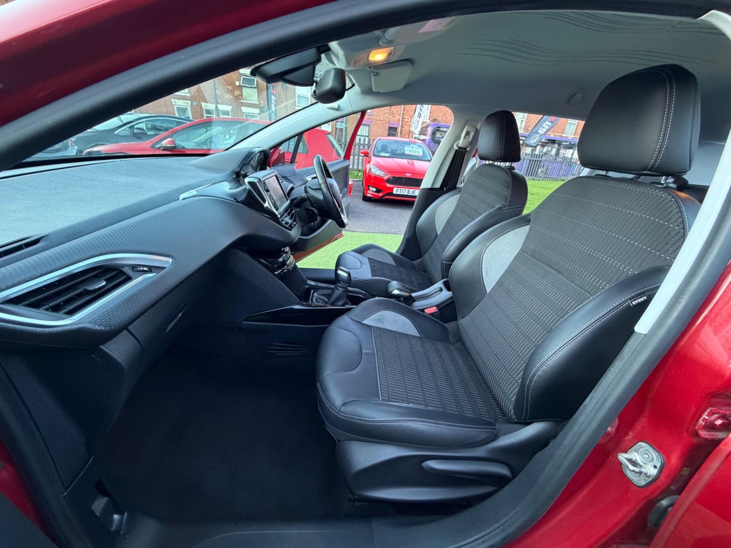 Used Peugeot 2008 2017 for sale - 77892071: Photo 30