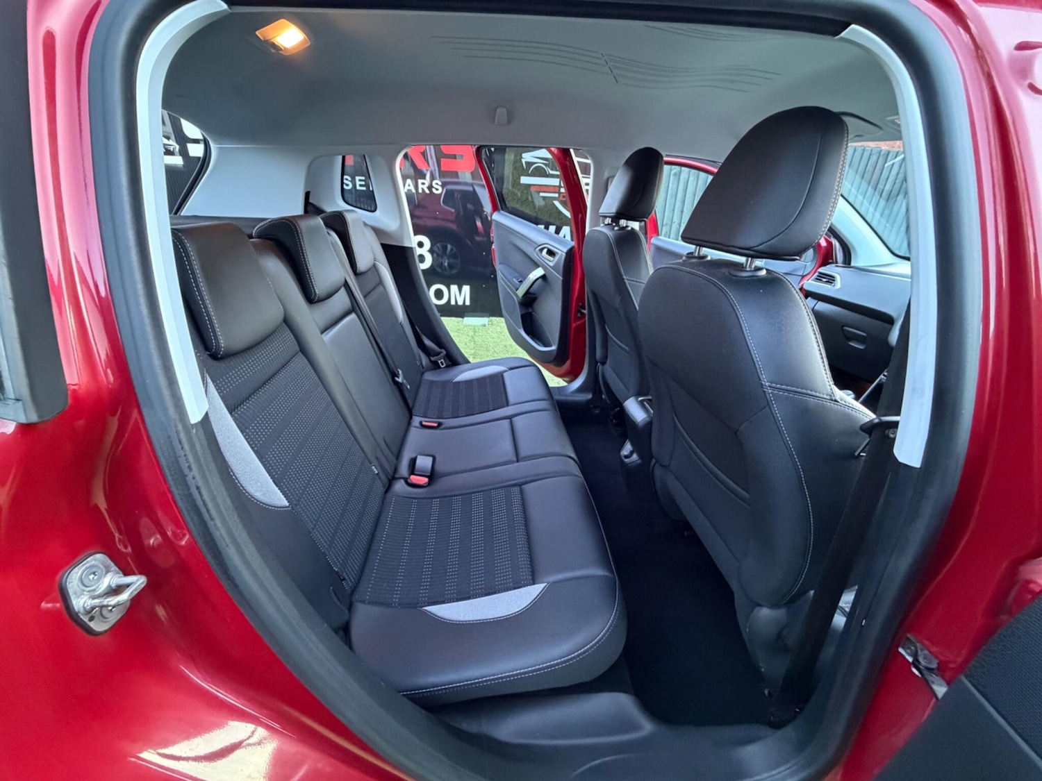 Used Peugeot 2008 2017 for sale - 77892071: Photo 33