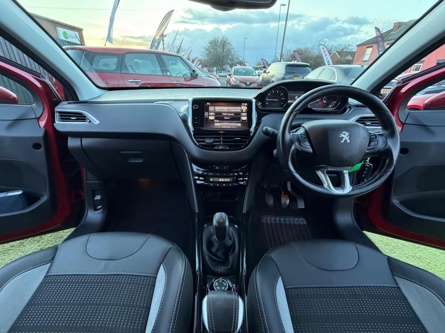 Used Peugeot 2008 2017 for sale - 77892071: Photo 37