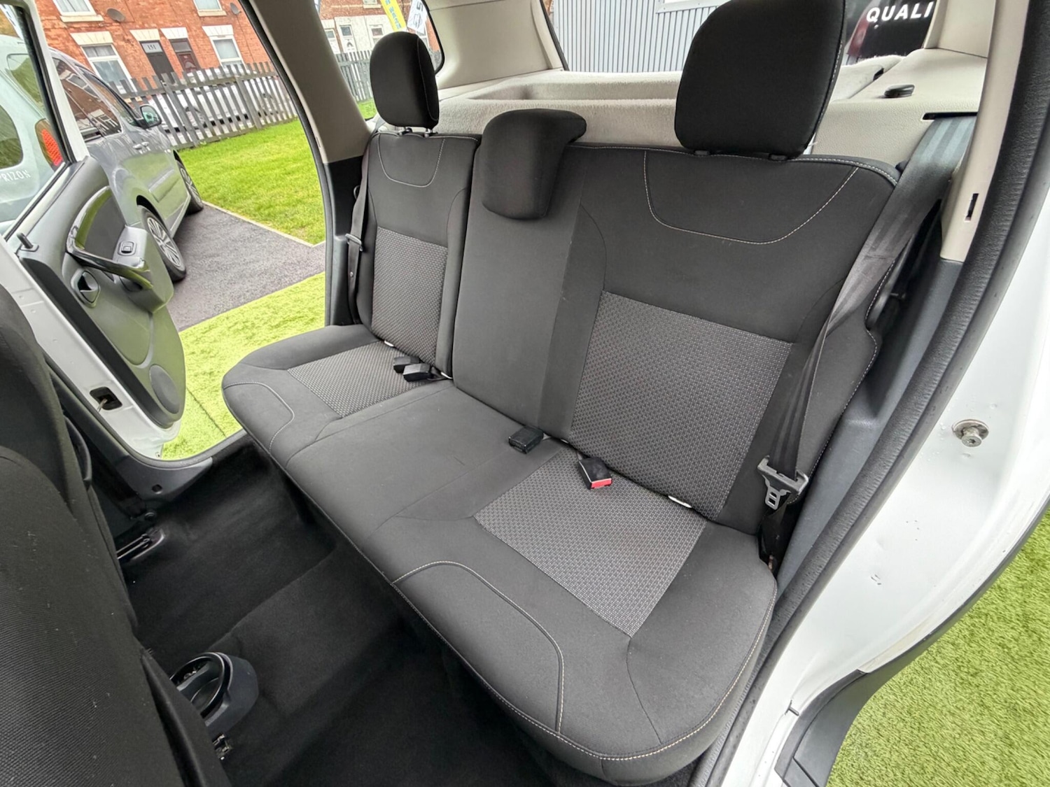 Used Dacia Duster 2013 for sale - 77695712: Photo 32