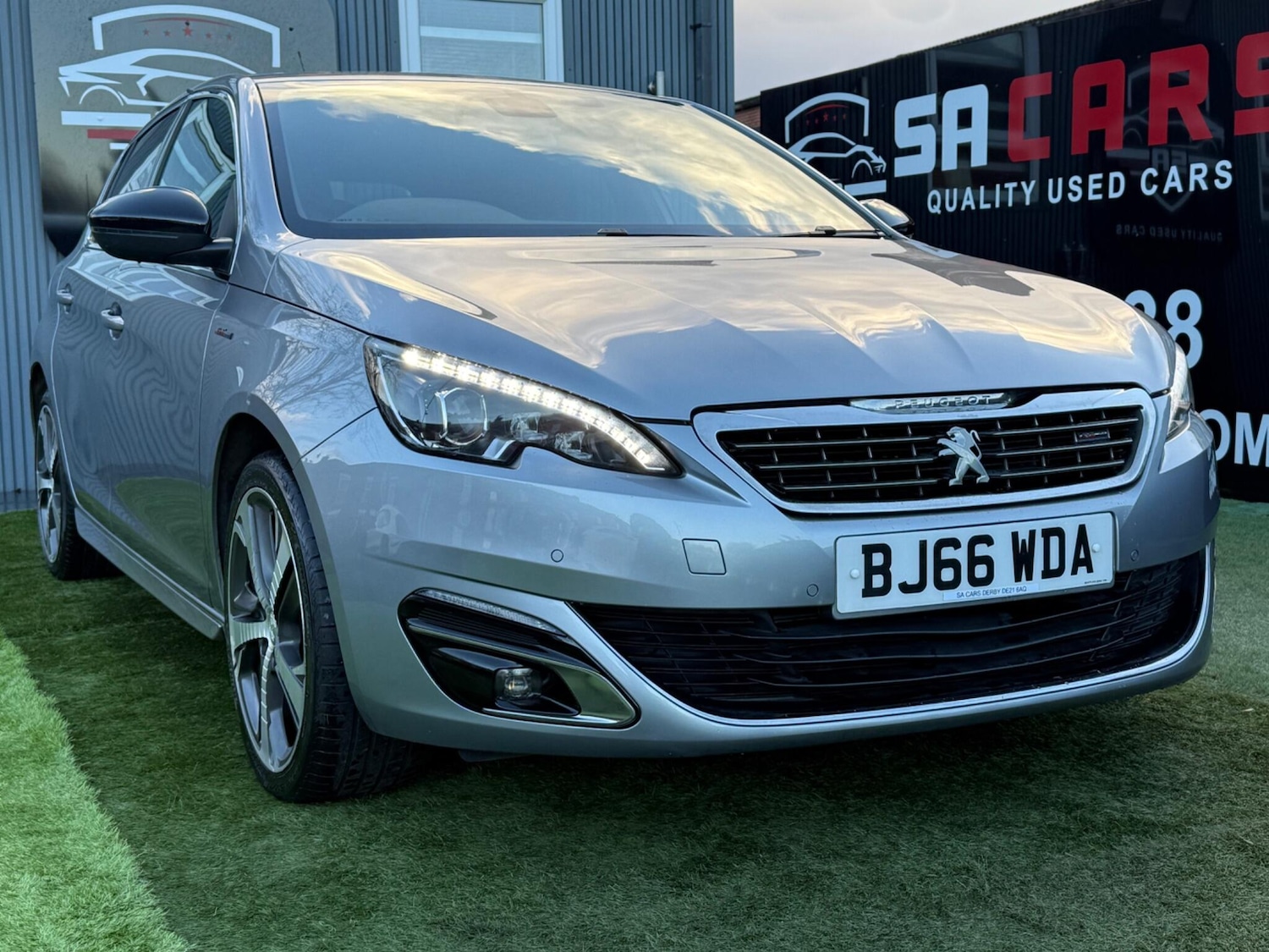 Used Peugeot 308 2016 for sale - 76898838: Photo 12
