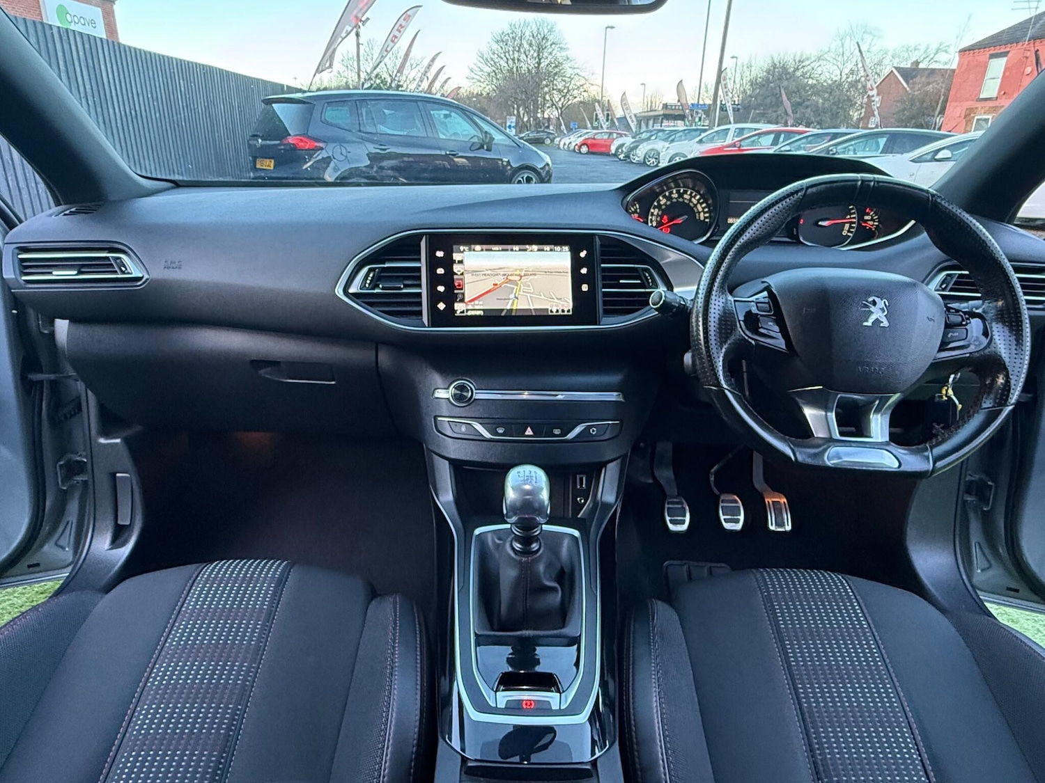 Used Peugeot 308 2016 for sale - 76898838: Photo 2