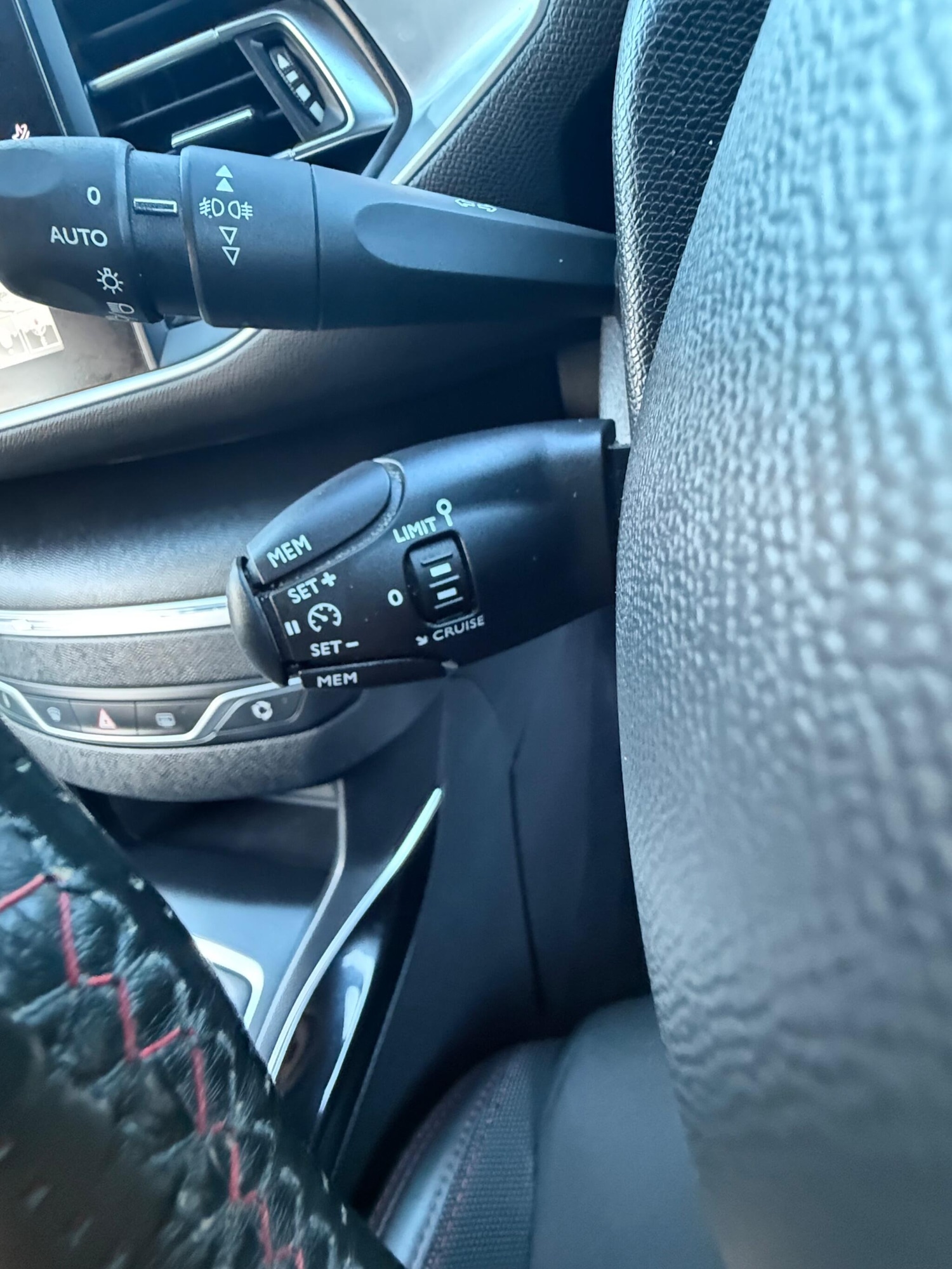 Used Peugeot 308 2016 for sale - 76898838: Photo 23