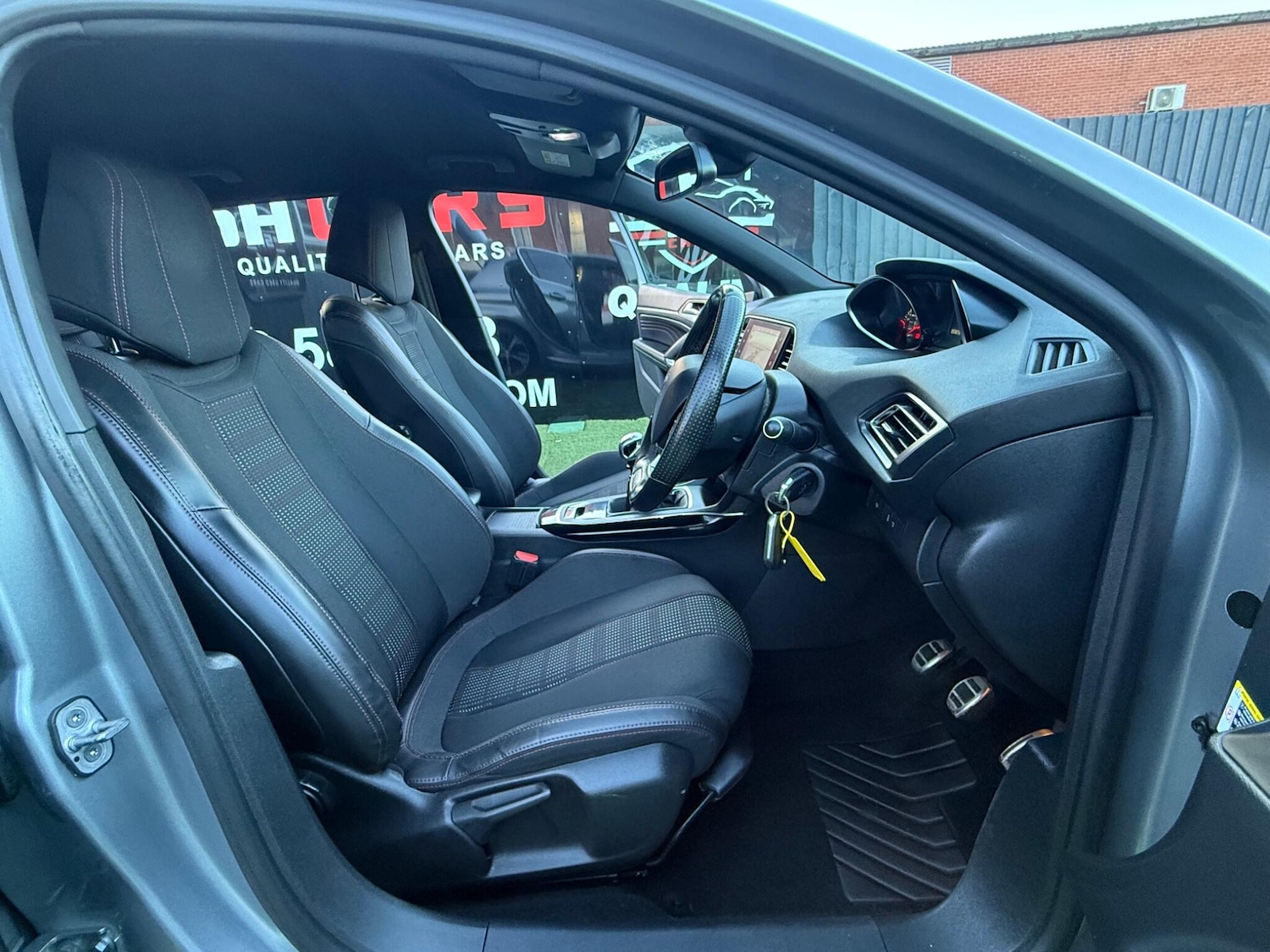 Used Peugeot 308 2016 for sale - 76898838: Photo 27