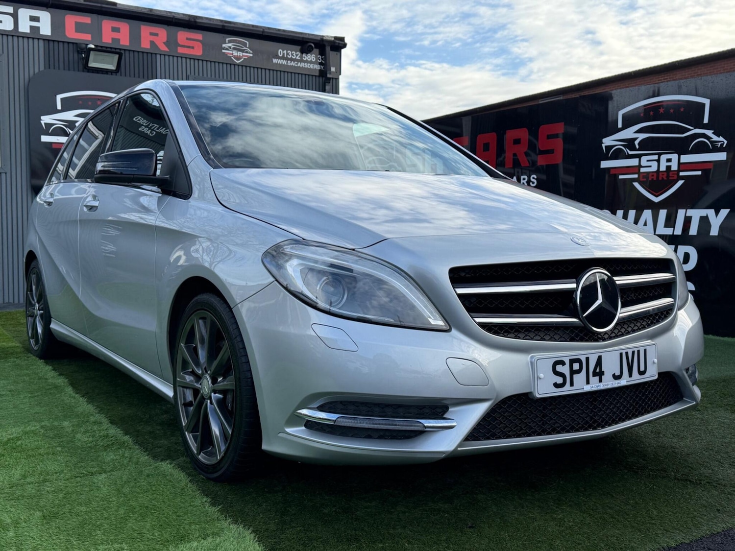 Used Mercedes-Benz B Class 2014 for sale - 76976761: Photo 12