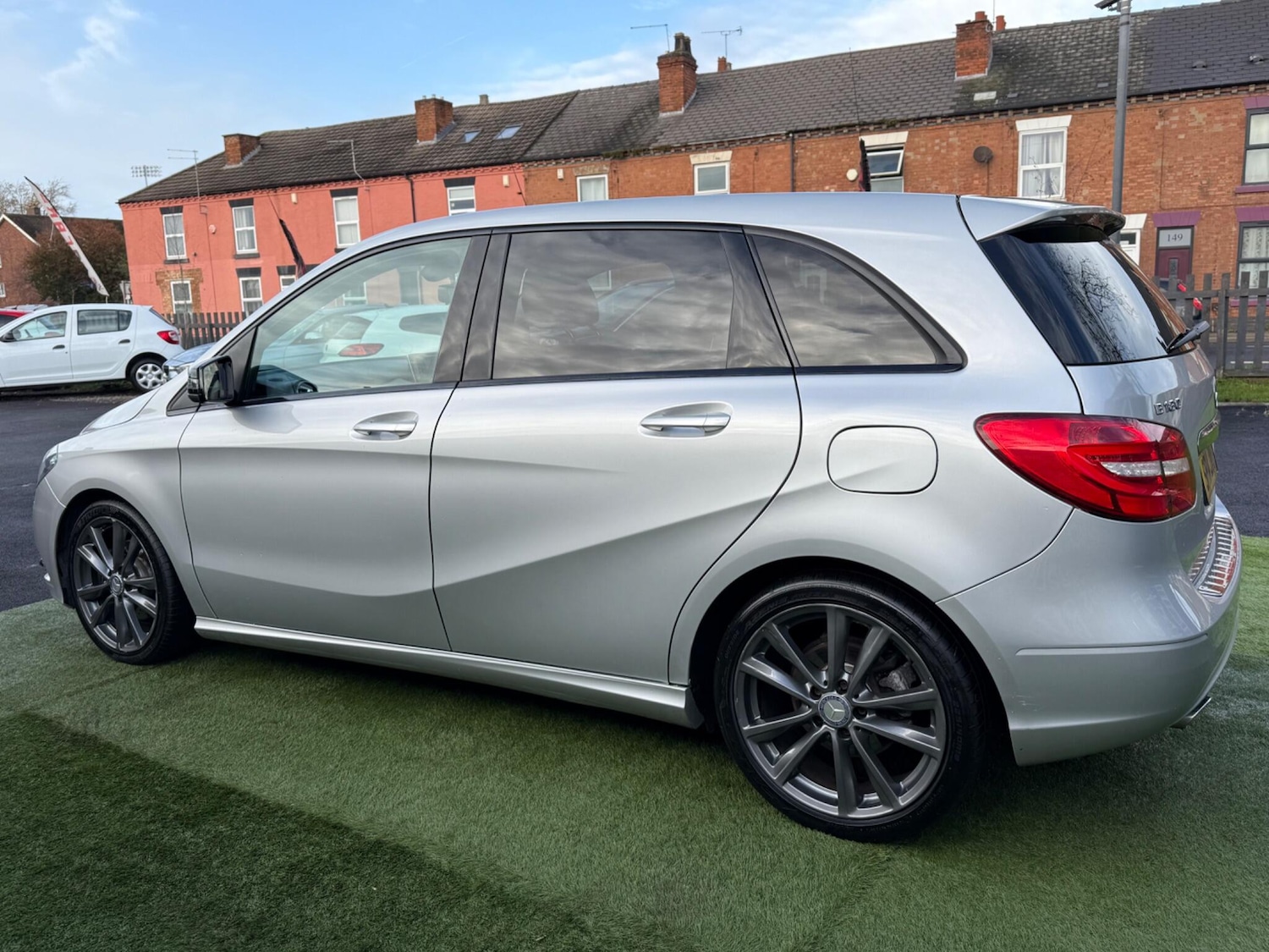 Used Mercedes-Benz B Class 2014 for sale - 76976761: Photo 16