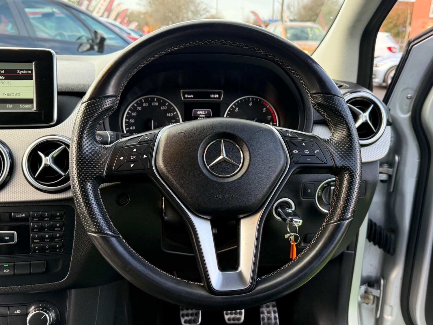Used Mercedes-Benz B Class 2014 for sale - 76976761: Photo 18