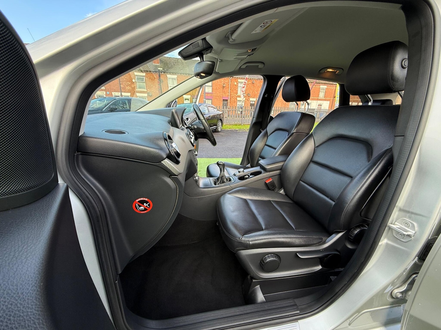 Used Mercedes-Benz B Class 2014 for sale - 76976761: Photo 30