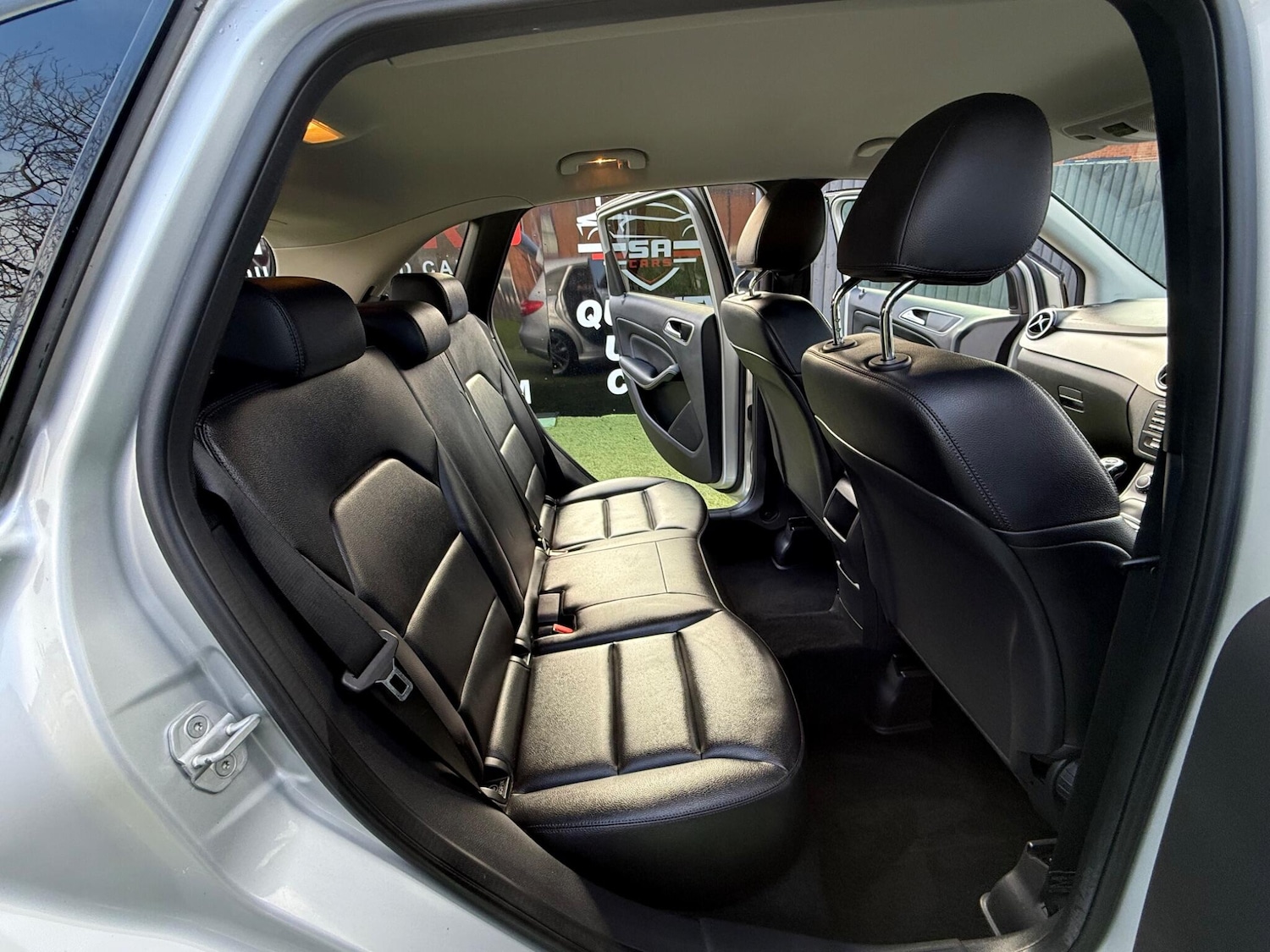 Used Mercedes-Benz B Class 2014 for sale - 76976761: Photo 33