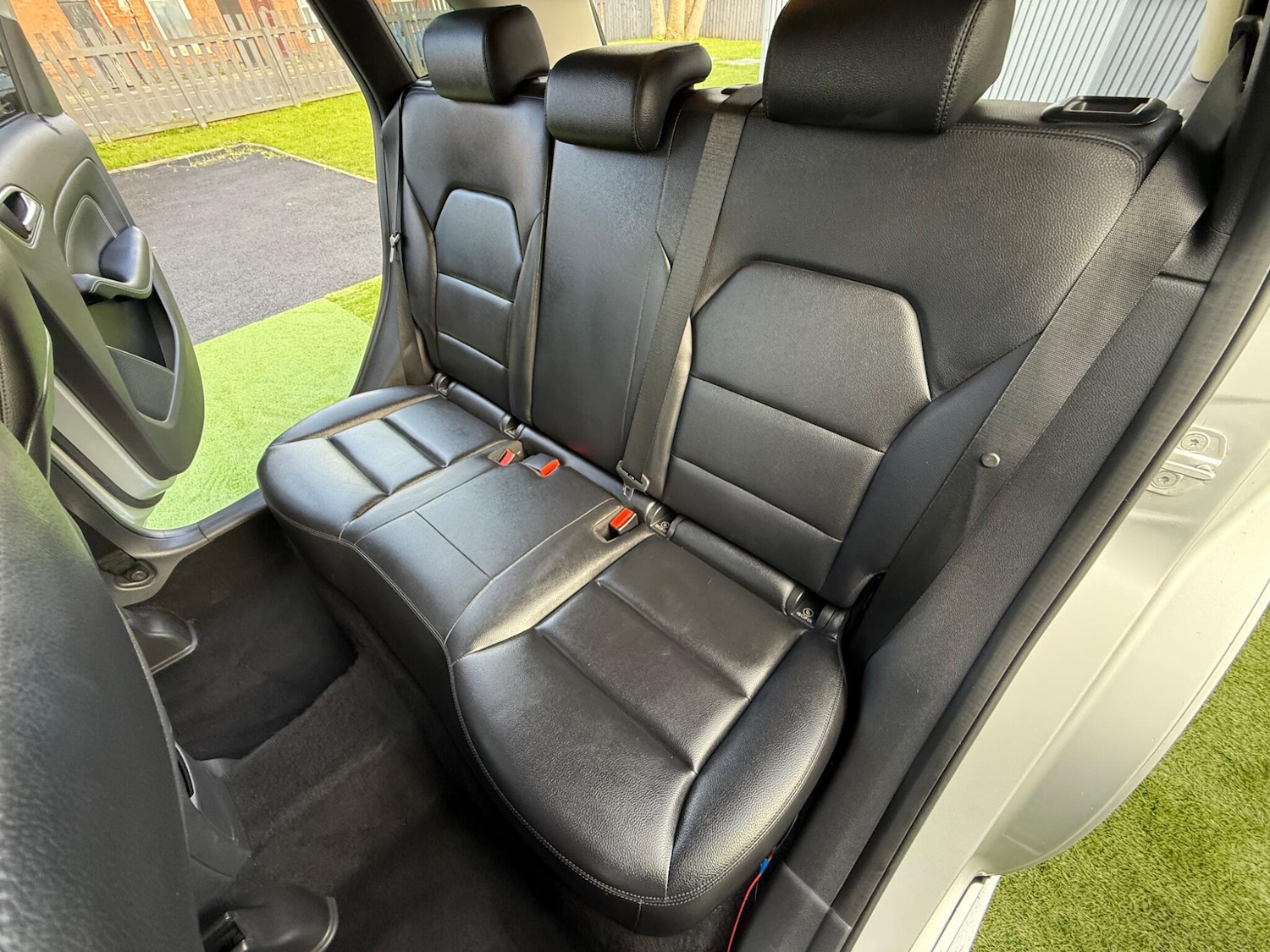 Used Mercedes-Benz B Class 2014 for sale - 76976761: Photo 35