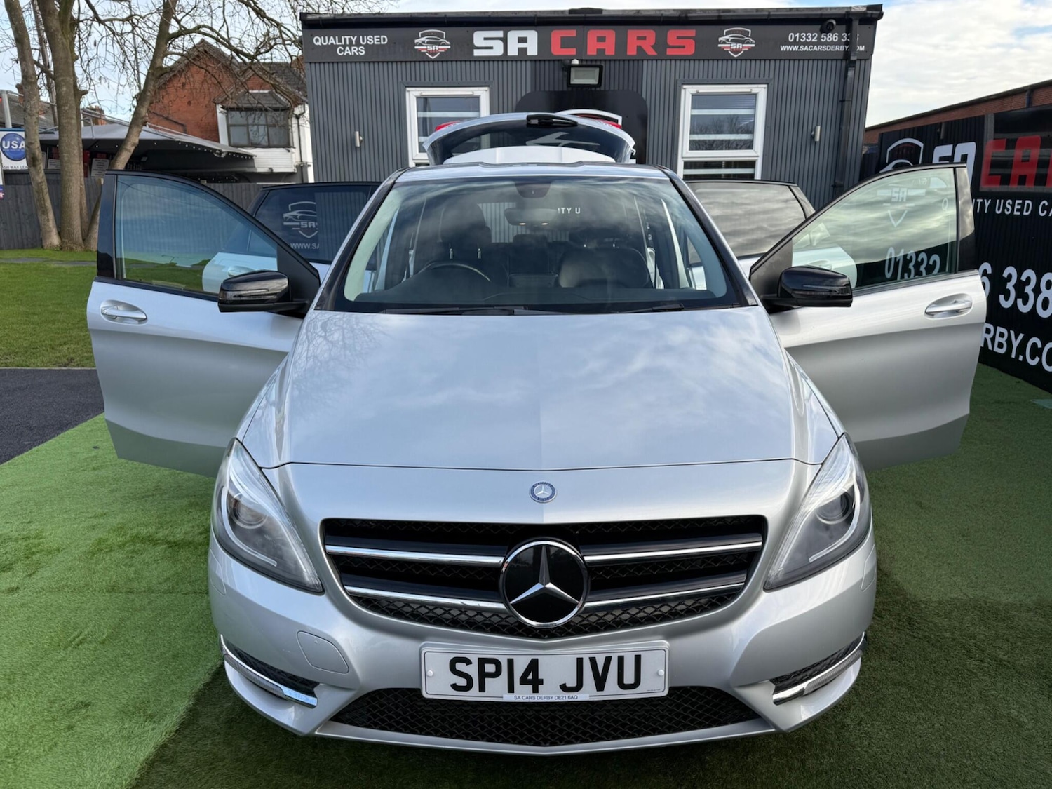 Used Mercedes-Benz B Class 2014 for sale - 76976761: Photo 5