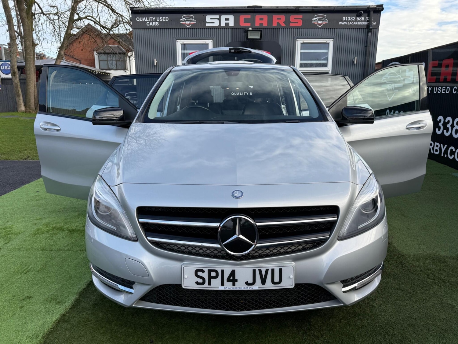 Used Mercedes-Benz B Class 2014 for sale - 76976761: Photo 6