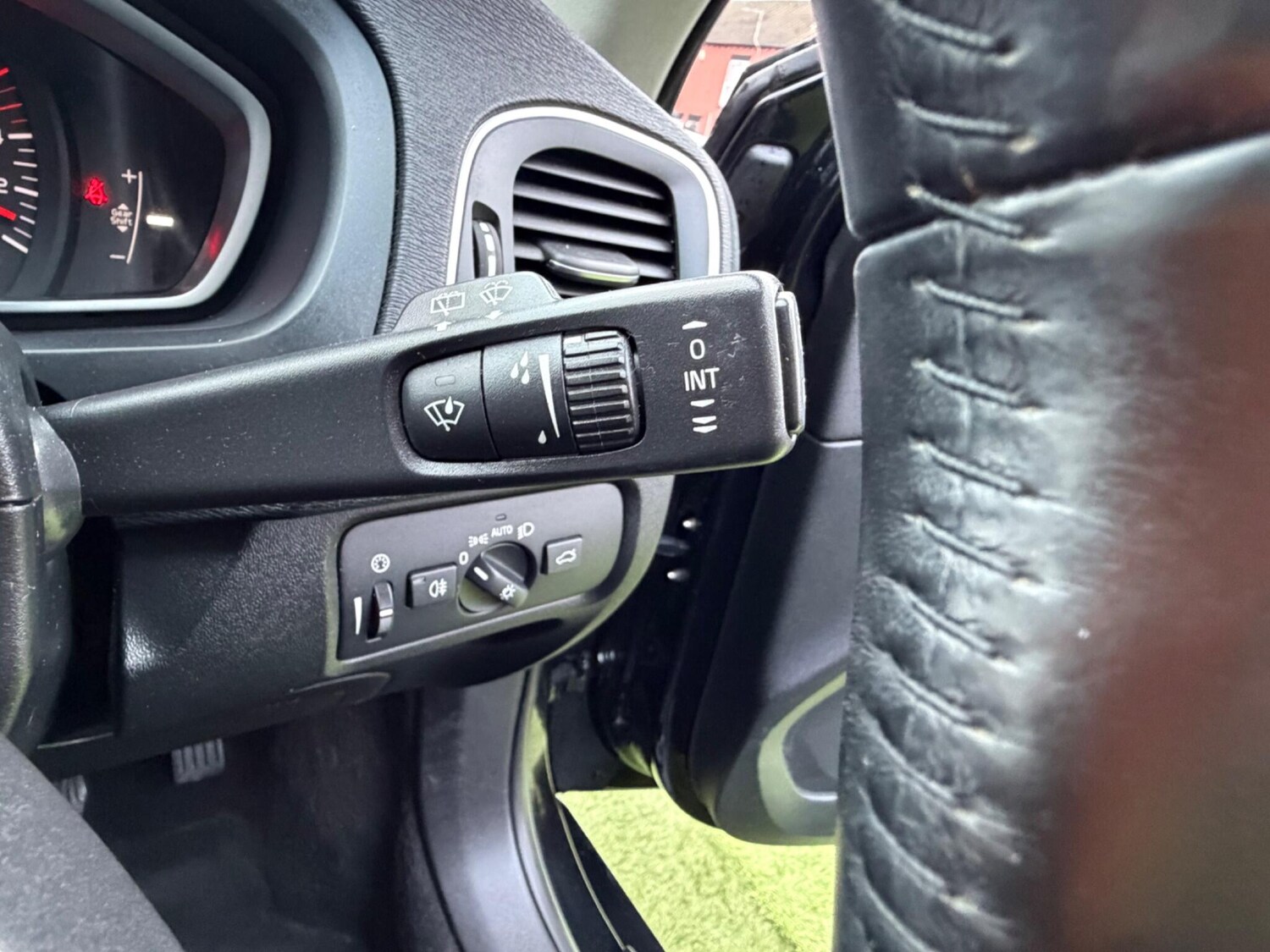 Used Volvo V40 2014 for sale - 77479485: Photo 25