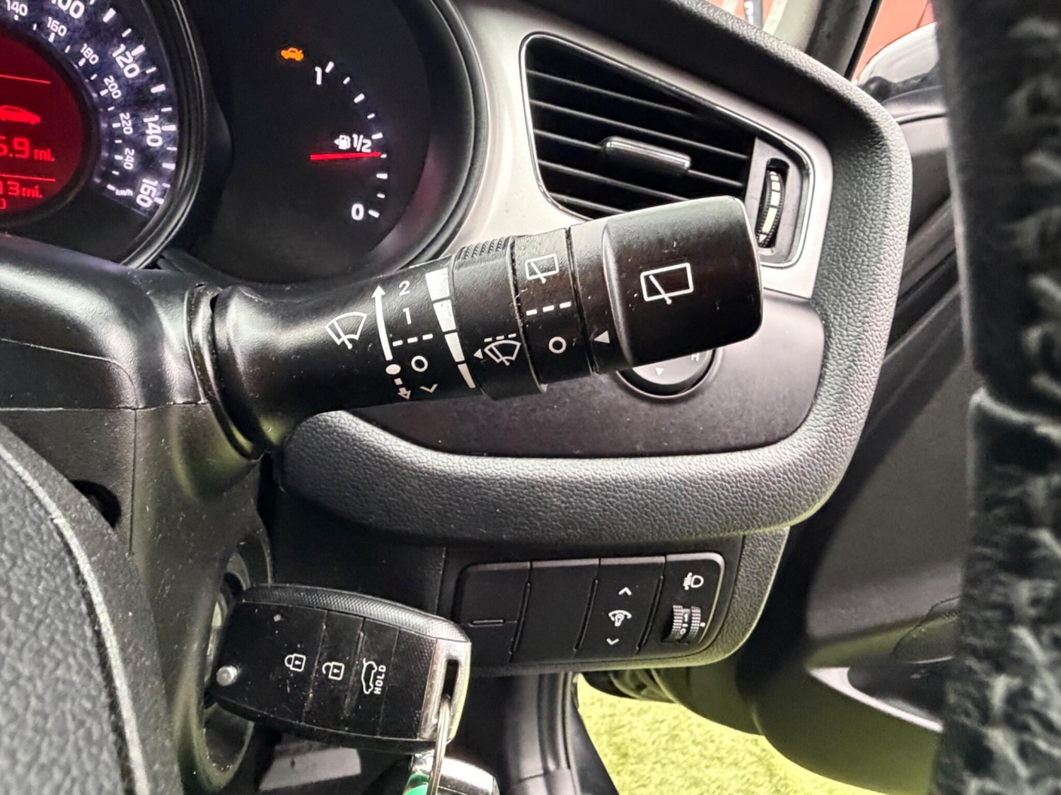 Used Kia Ceed 2014 for sale - 77305053: Photo 25