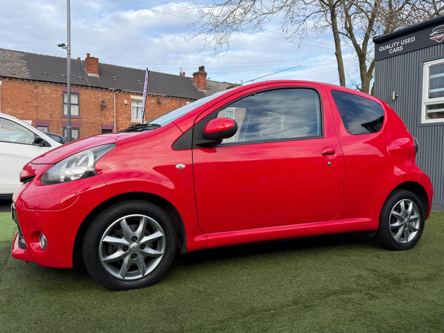 Used Toyota AYGO 2014 for sale - 77358990: Photo 10