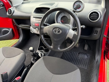 Used Toyota AYGO 2014 for sale - 77358990: Photo
