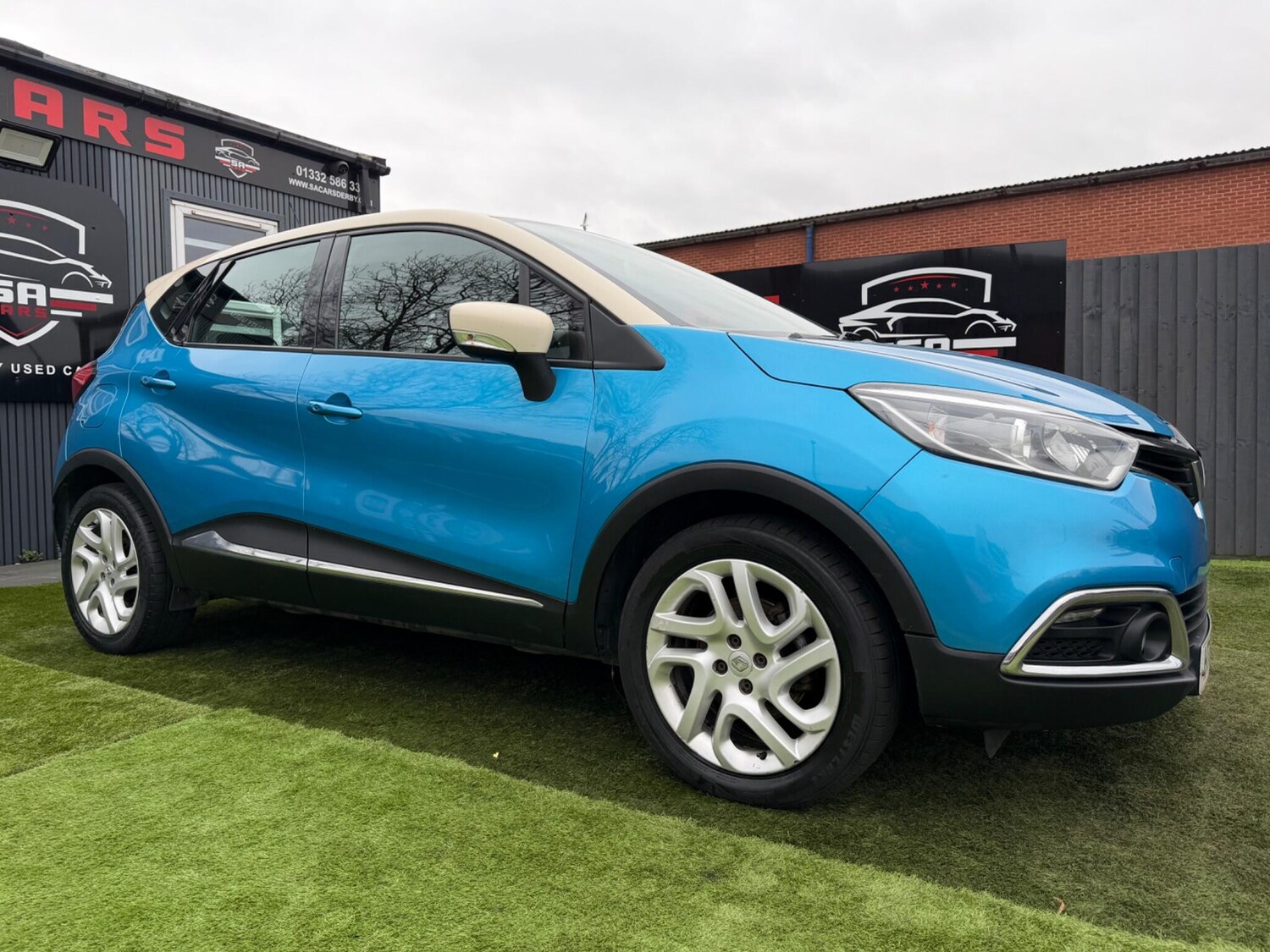 Used Renault Captur for sale - 77723361: Photo 11