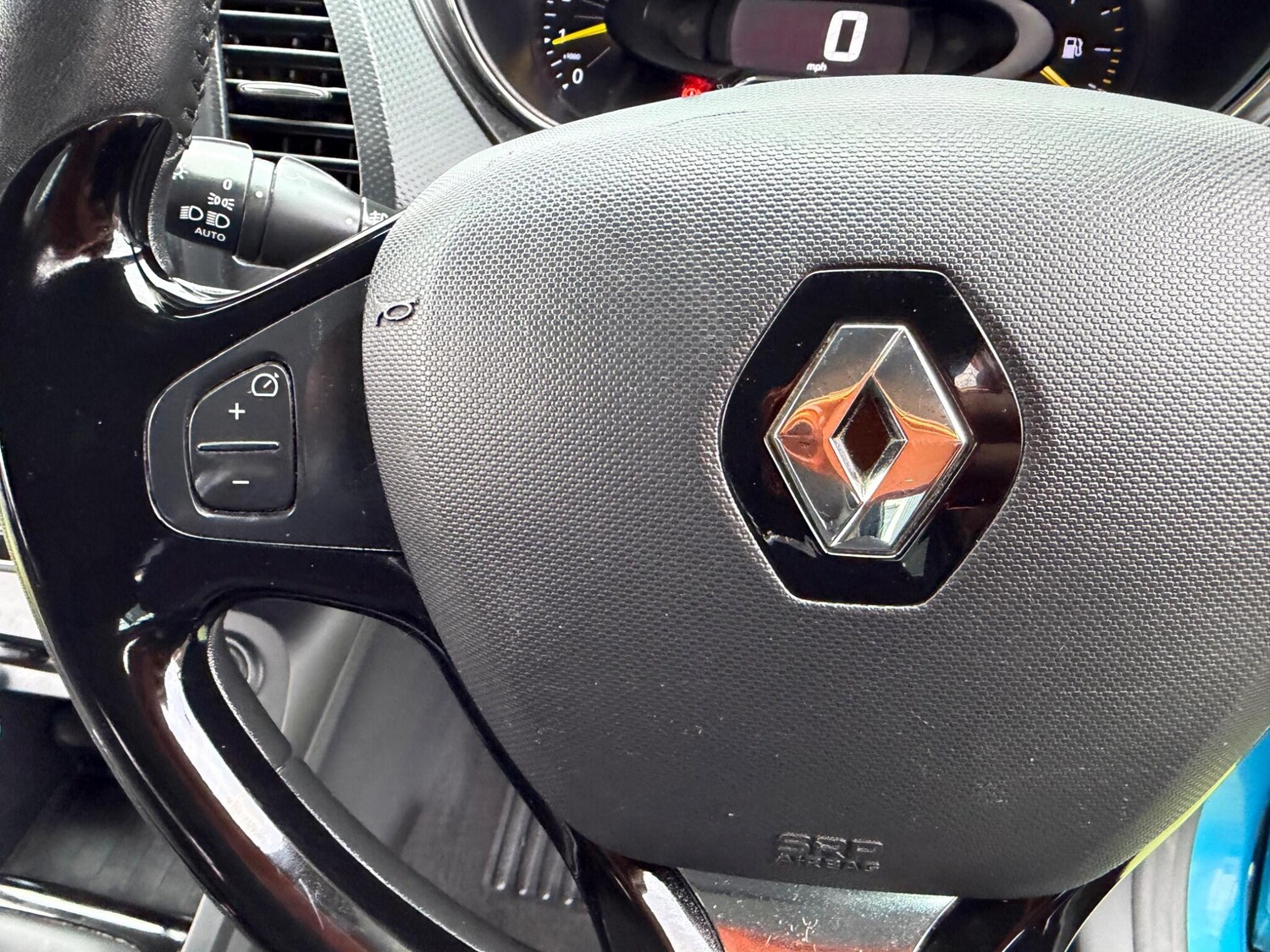 Used Renault Captur for sale - 77723361: Photo 21