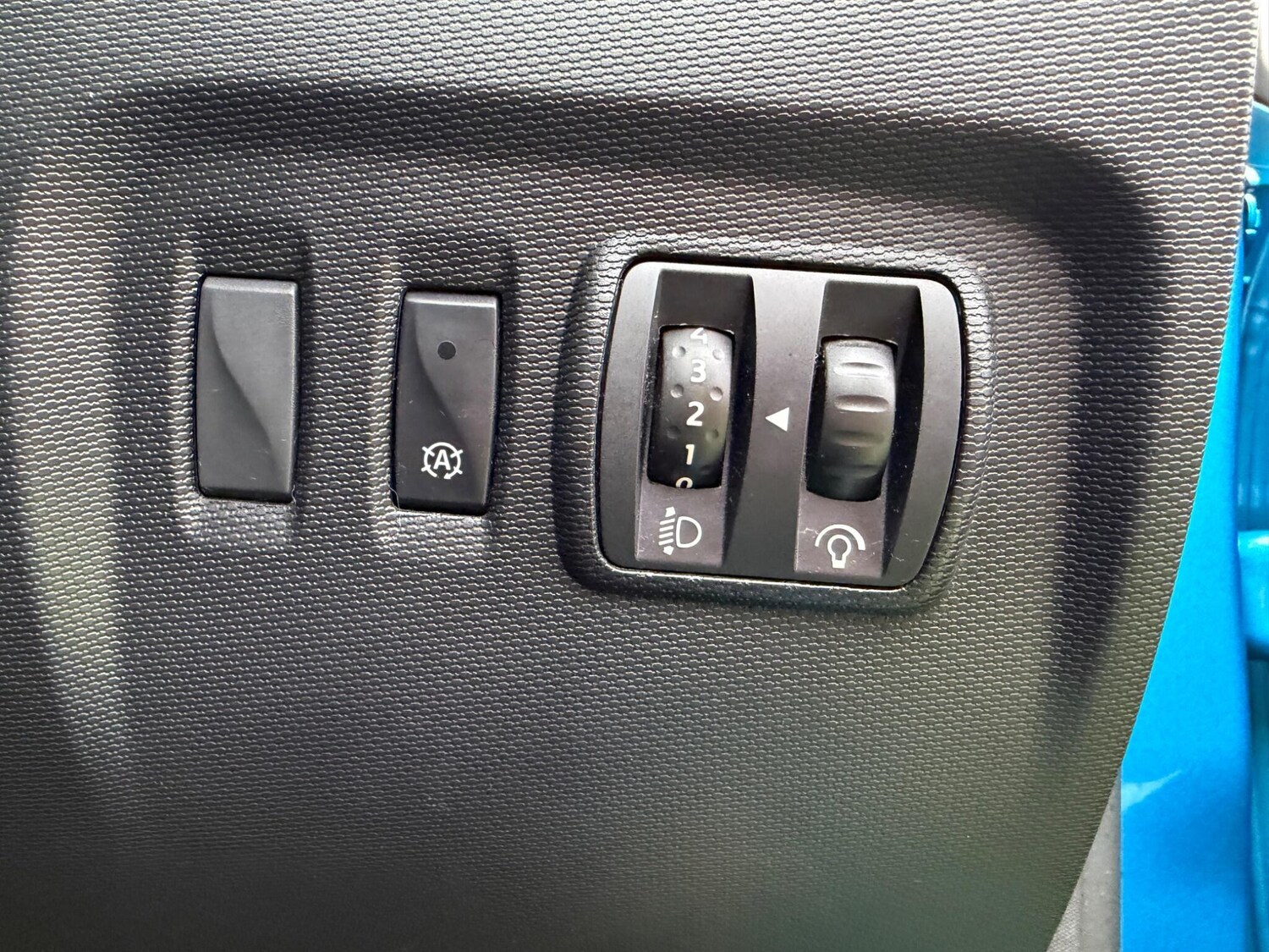 Used Renault Captur for sale - 77723361: Photo 26