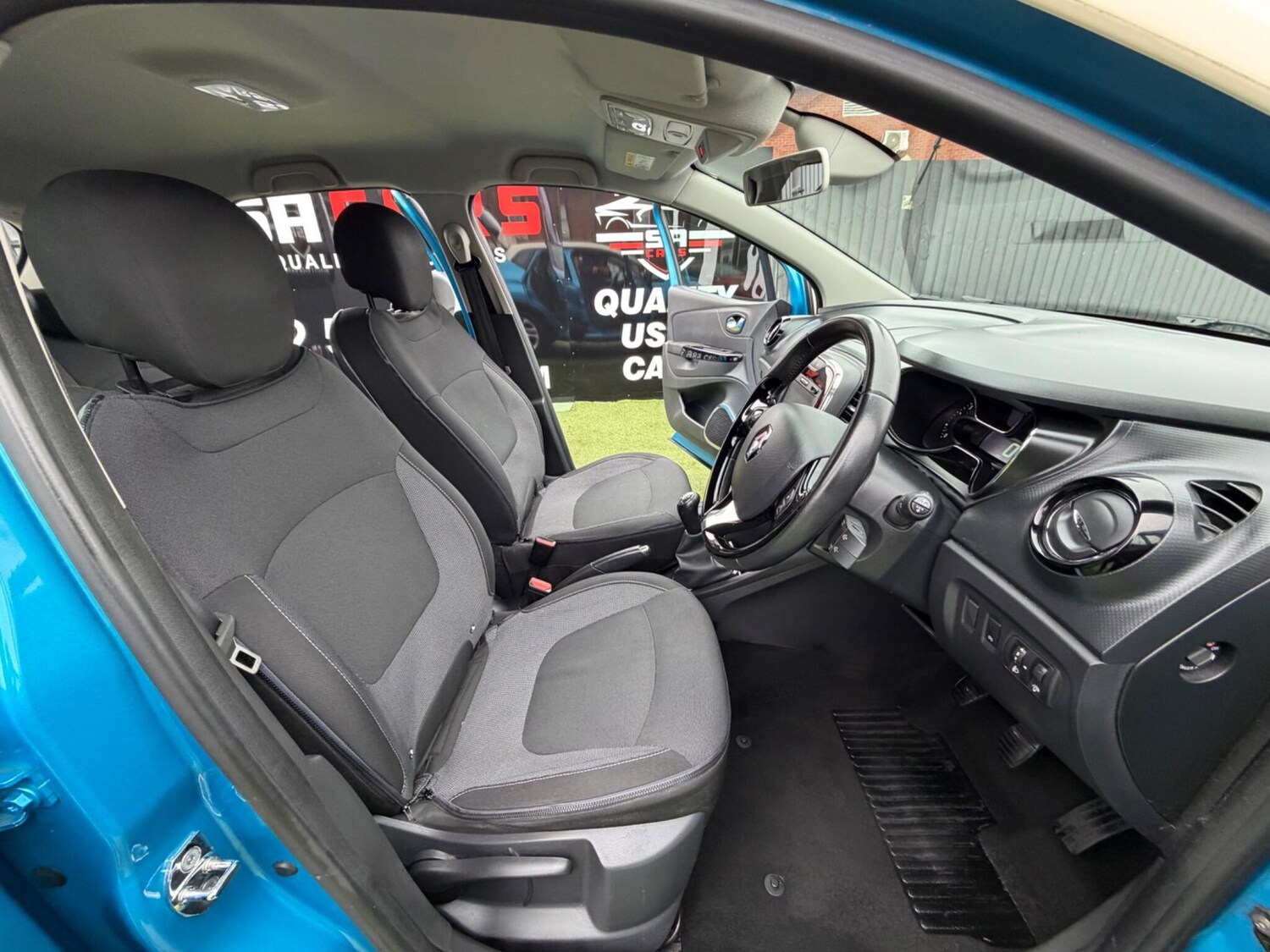 Used Renault Captur for sale - 77723361: Photo 27