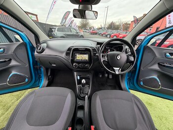 Used Renault Captur 2015 for sale - 77723361: Photo