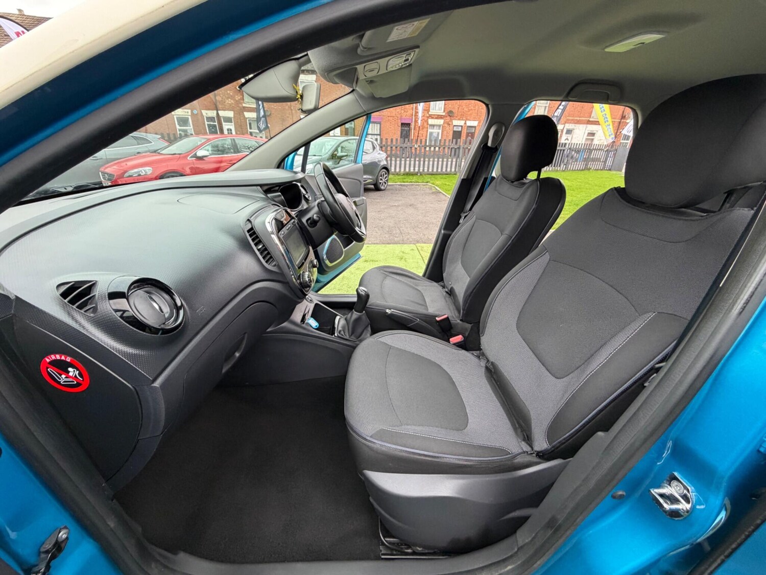 Used Renault Captur for sale - 77723361: Photo 30