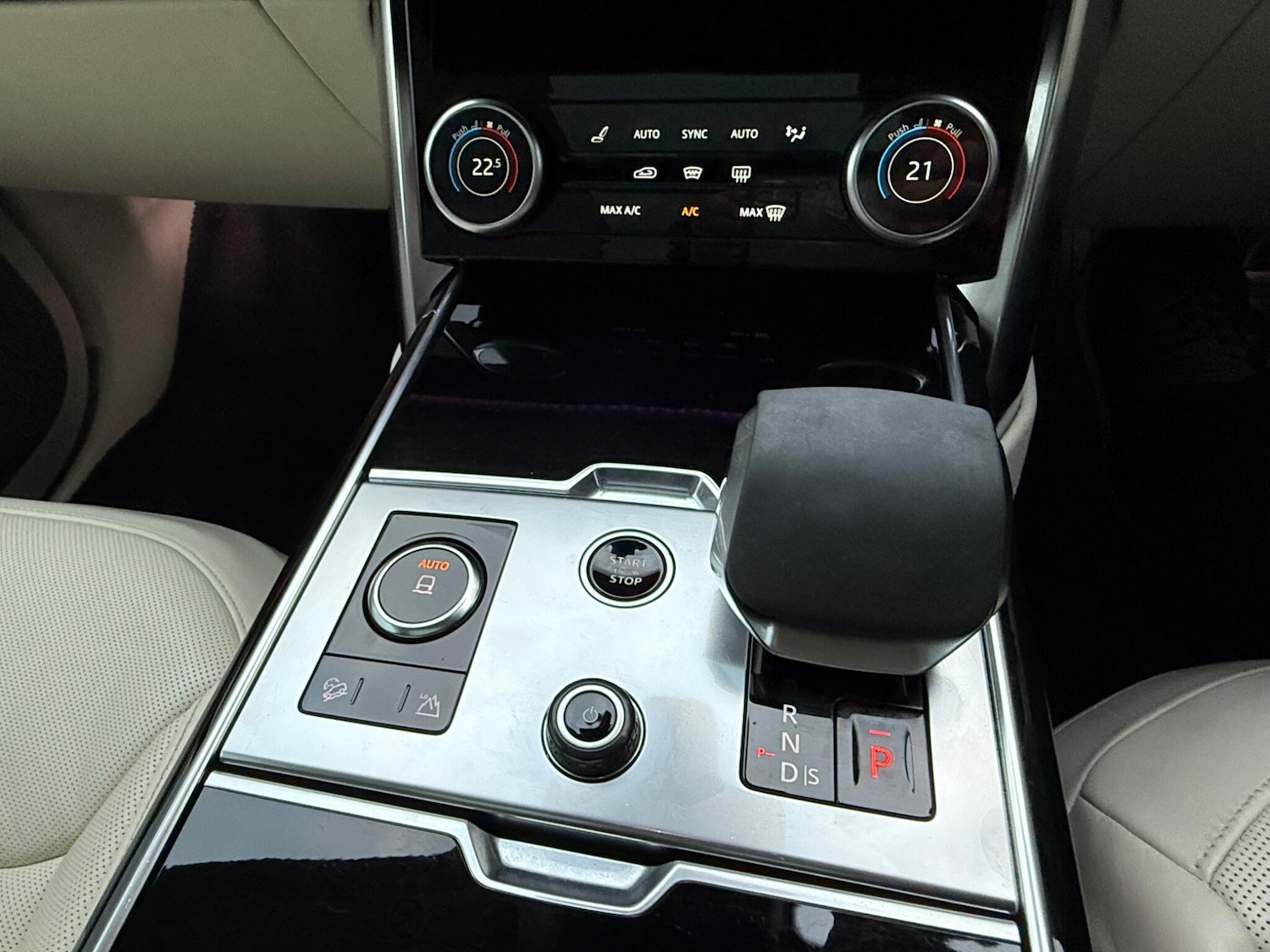 Used Land Rover Range Rover 2022 for sale - 76703616: Photo 37