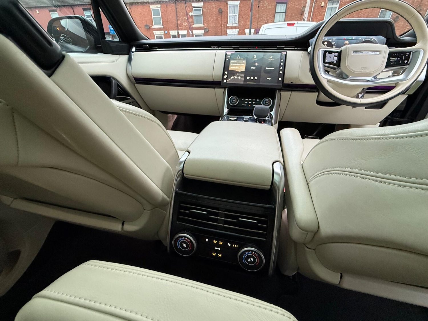 Used Land Rover Range Rover 2022 for sale - 76703616: Photo 40