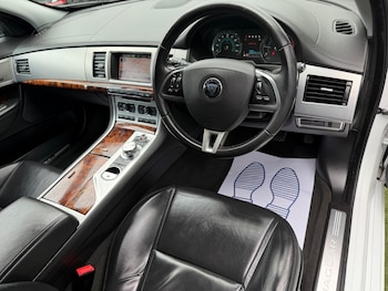 Used Jaguar XF 2013 for sale - 75532829: Photo